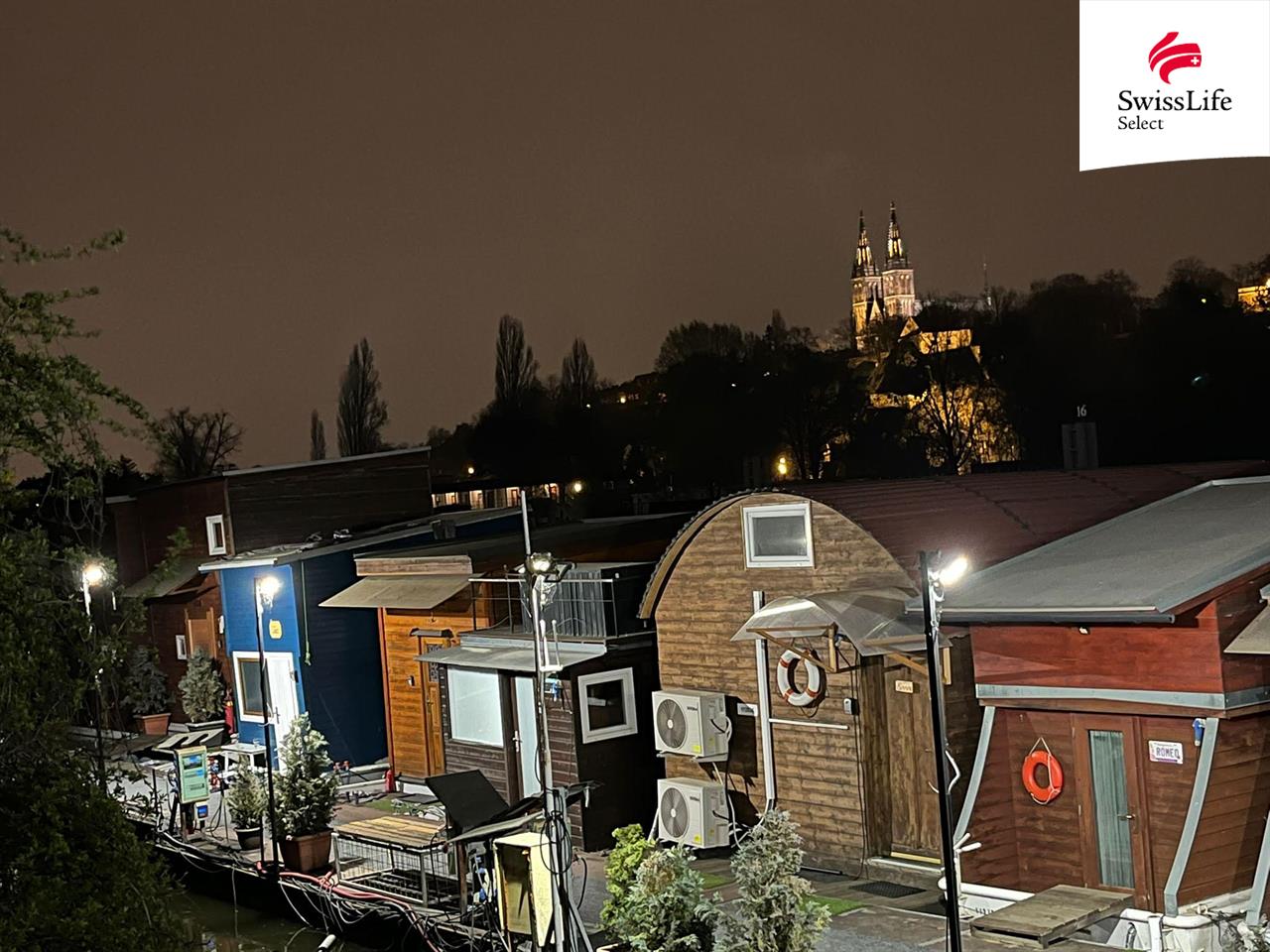 Prodej specifického typu nemovitosti 54 m2 Strakonická, Praha