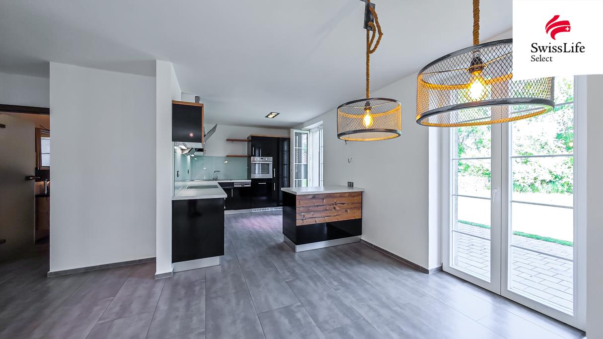 Prodej rodinného domu 211 m2, Ostrov