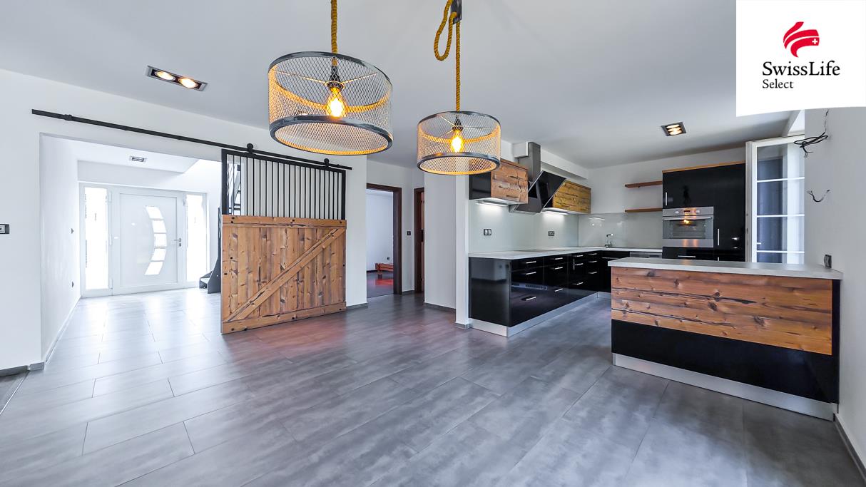 Prodej rodinného domu 211 m2, Ostrov