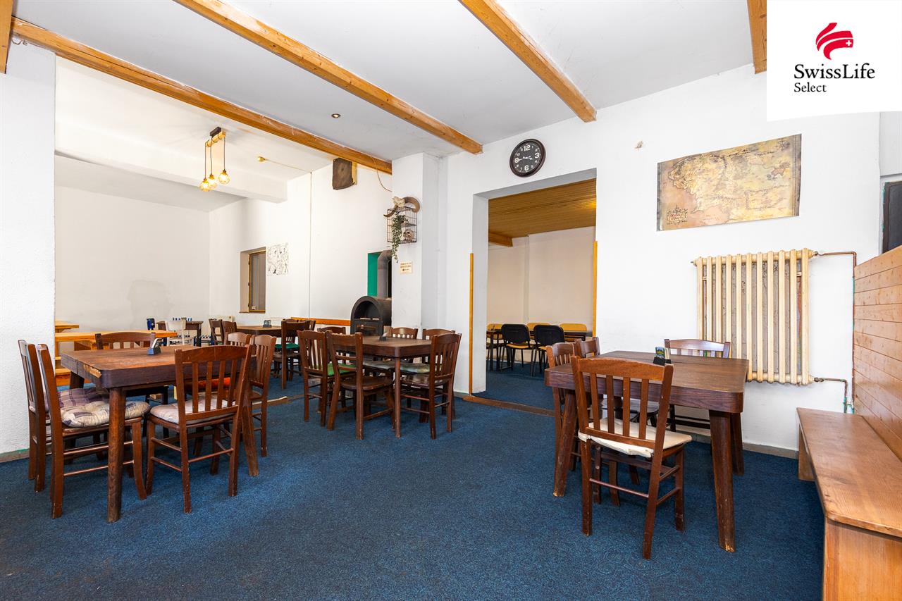 Prodej komerční nemovitosti 325 m2 Holice