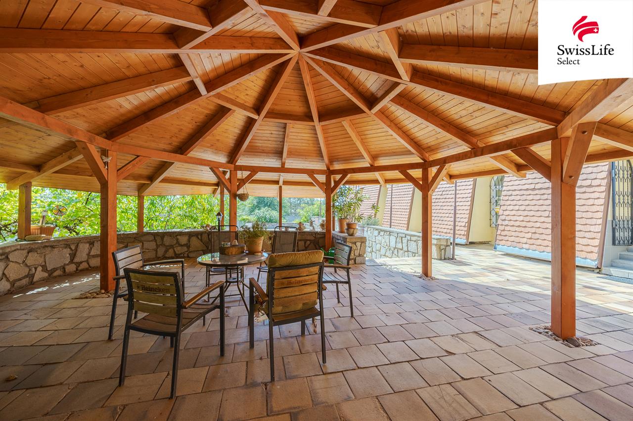 Prodej rodinného domu 662 m2, Jiřice u Miroslavi