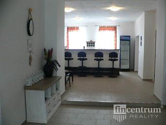 Prodej ubytovacího zařízení 853 m2, Řásná