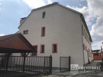 Prodej ubytovacího zařízení 853 m2, Řásná