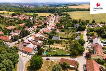 Prodej stavebního pozemku 700 m2, Hajany