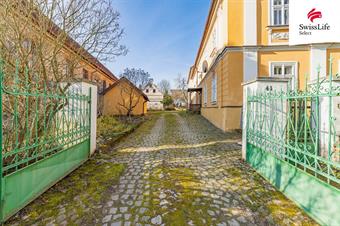 Prodej rodinného domu 620 m2, Lovečkovice