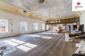 Prodej rodinného domu 620 m2, Lovečkovice