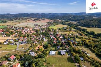 Prodej stavebního pozemku 1665 m2, Buš