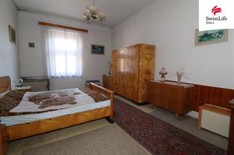 Prodej bytu 2+1 80 m2 náměstí Karla IV., Nejdek