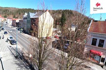 Prodej bytu 2+1 80 m2 náměstí Karla IV., Nejdek