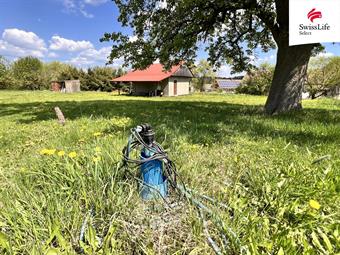 Prodej stavebního pozemku 3735 m2, Krsy