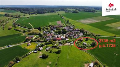 Prodej stavebního pozemku 3735 m2, Krsy