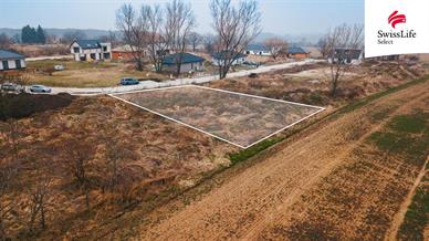 Prodej stavebního pozemku 864 m2 Žáky