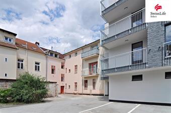 Pronájem garážového stání 16 m2 Bratranců Veverkových, Pardubice