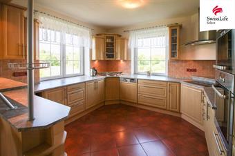 Prodej rodinného domu 300 m2, Meziříčko