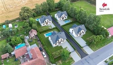 Prodej stavebního pozemku 3037 m2 Měník