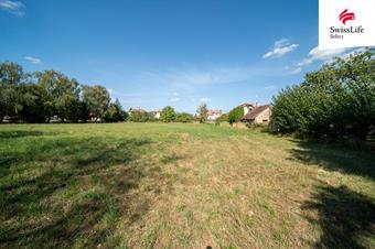 Prodej stavebního pozemku 1518 m2 Měník