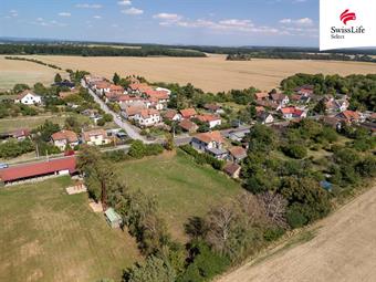 Prodej stavebního pozemku 1518 m2 Měník