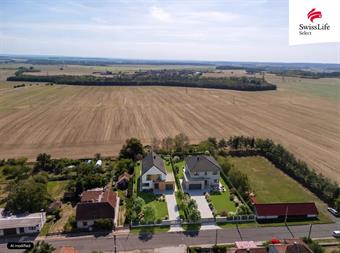 Prodej stavebního pozemku 1518 m2 Měník
