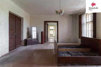 Prodej rodinného domu 620 m2, Klobuky