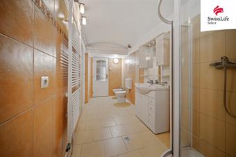 Prodej rodinného domu 550 m2, Moravany