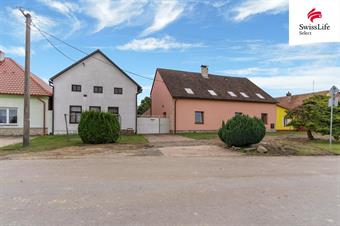 Prodej rodinného domu 550 m2, Moravany