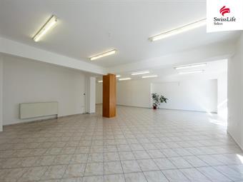Pronájem obchodního prostoru 120 m2 Husova, Polička