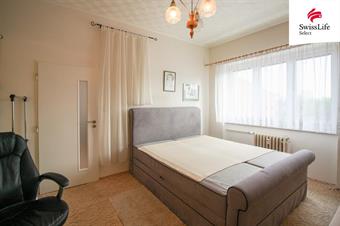 Prodej bytu 2+1 65 m2 Kobyliské náměstí, Praha