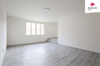 Prodej bytu 2+1 74 m2 náměstí Jana Karafiáta, Jimramov