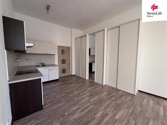 Pronájem bytu 1+kk 30 m2 nám. 8. května, Meziboří