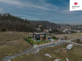 Prodej stavebního pozemku 980 m2 Hroubovice