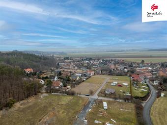 Prodej stavebního pozemku 980 m2 Hroubovice