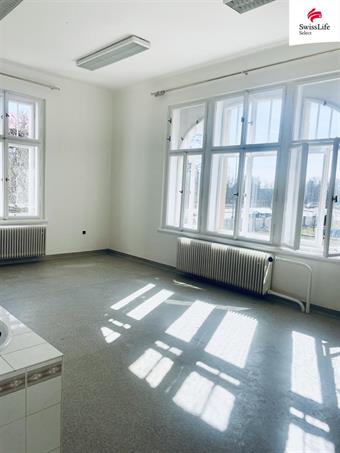 Pronájem obchodního prostoru 108 m2 Nádražní, Broumov