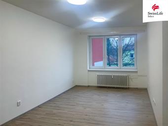 Pronájem bytu 3+1 63 m2 Nádražní, Bruntál