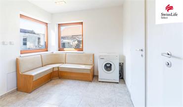 Prodej rodinného domu 240 m2 5. května, Kostomlátky