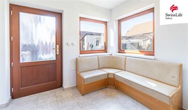 Prodej rodinného domu 240 m2 5. května, Kostomlátky