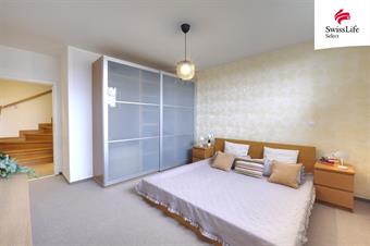 Pronájem bytu 2+kk 53 m2 Mezitraťová, Praha