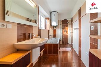 Prodej vícegeneračního domu 296 m2 Vrcovice