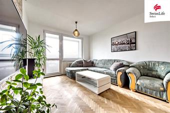 Prodej bytu 3+1 64 m2 Komenského náměstí, Říčany