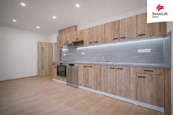 Pronájem bytu 2+1 67 m2 Dlouhá, Meziměstí