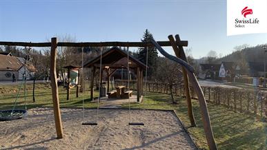 Prodej stavebního pozemku 2783 m2, Střemošice