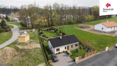 Prodej stavebního pozemku 1097 m2 Helvíkovice