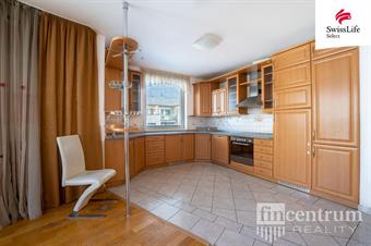 Pronájem bytu 4+kk 115 m2 V Zeleném údolí, Praha