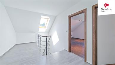 Prodej rodinného domu 211 m2, Ostrov
