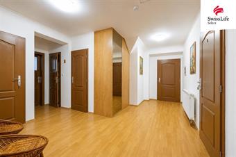 Prodej vícegeneračního domu 436 m2 Na losách, Praha