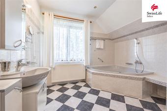 Prodej vícegeneračního domu 436 m2 Na losách, Praha
