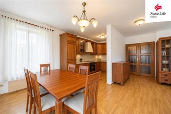 Prodej vícegeneračního domu 436 m2 Na losách, Praha