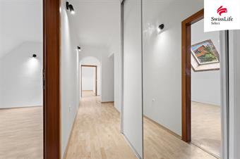 Prodej bytu 3+1 80 m2 8. listopadu, Praha