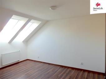 Pronájem bytu 2+kk 76 m2 V Hájku, Plzeň